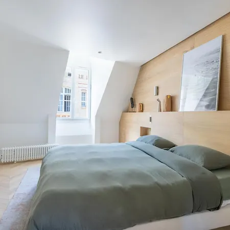 Appartamento Luxueux Duplex En Plein Coeur De Dans Le 1er Arrondissement Parigi