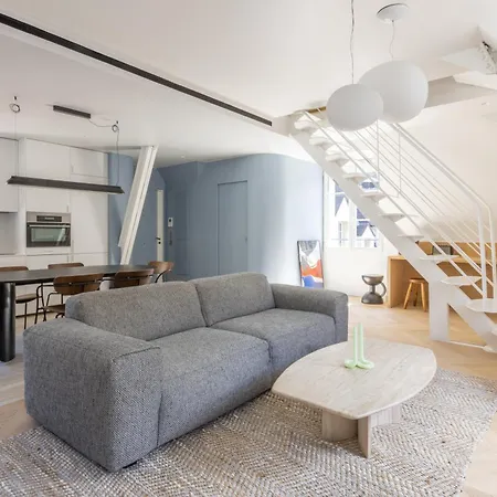 Luxueux Duplex En Plein Coeur De Dans Le 1er Arrondissement Appartamento *