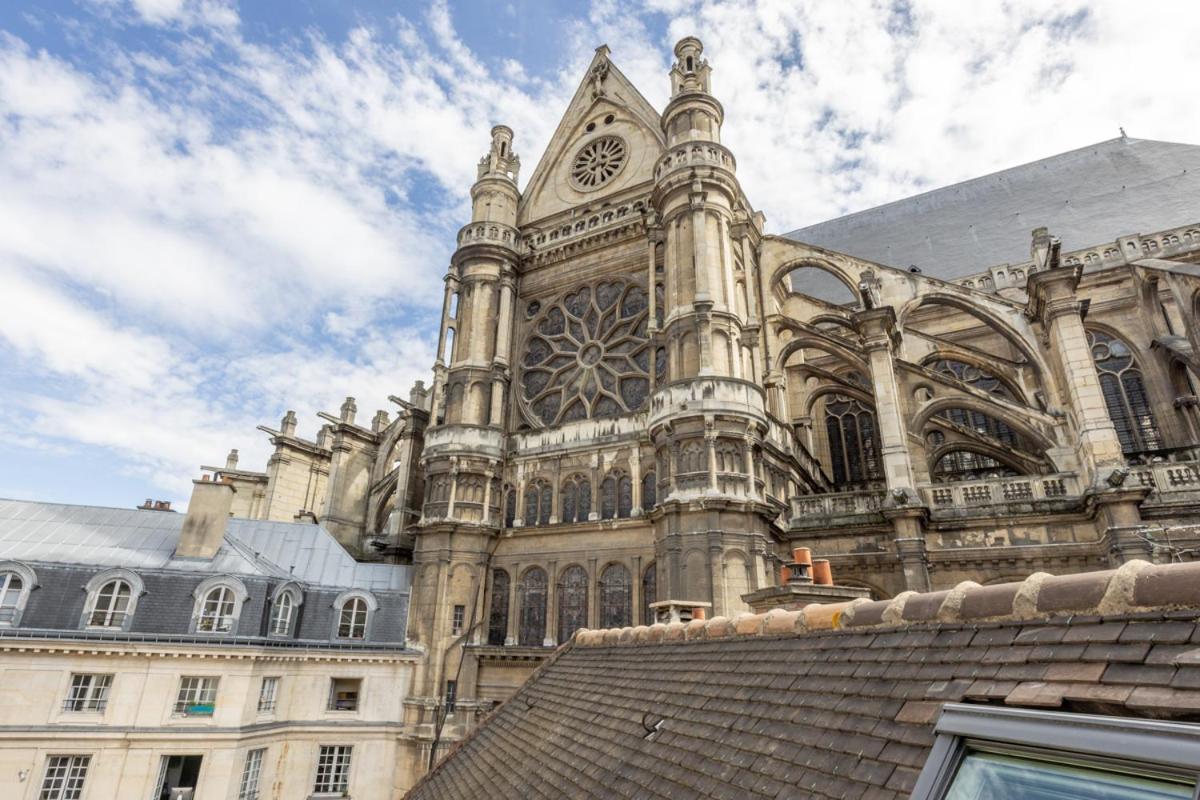 Luxueux Duplex En Plein Coeur De Dans Le 1er Arrondissement Appartamento *